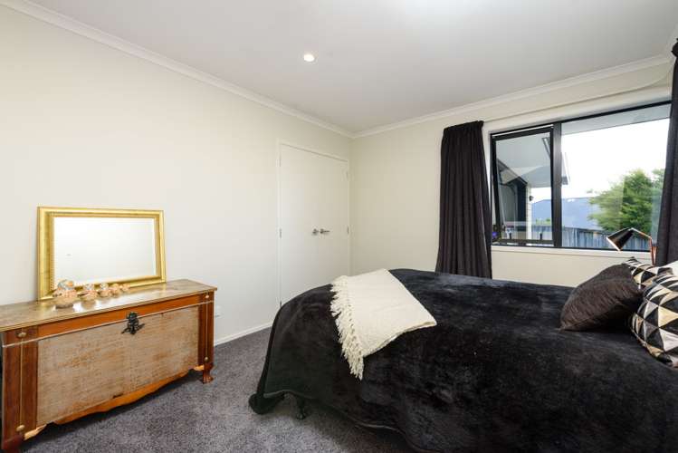 24 Caldera Close Pyes Pa_13