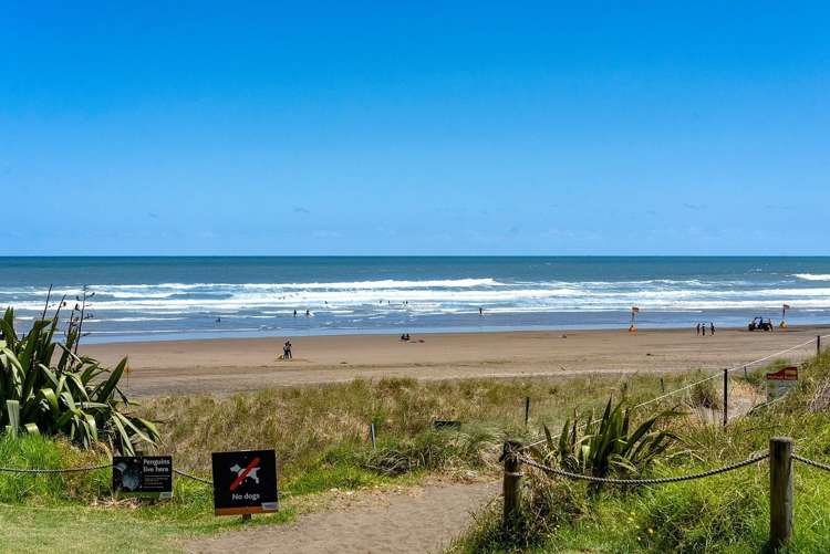 352 Motutara Road Muriwai_18