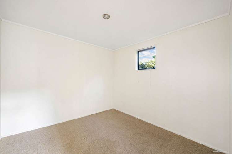 6 Rainbow Place Wattle Downs_25