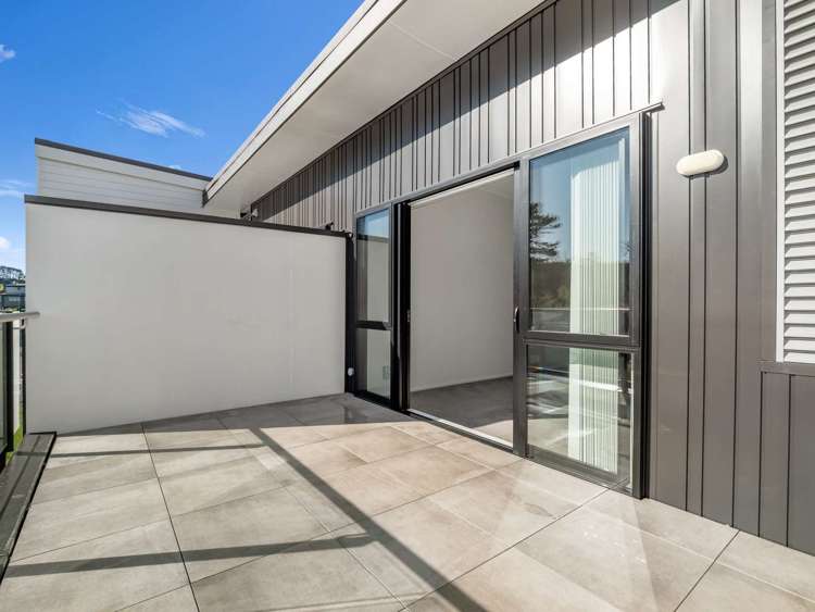 17/11 CARLOS DRIVE Flat Bush_2