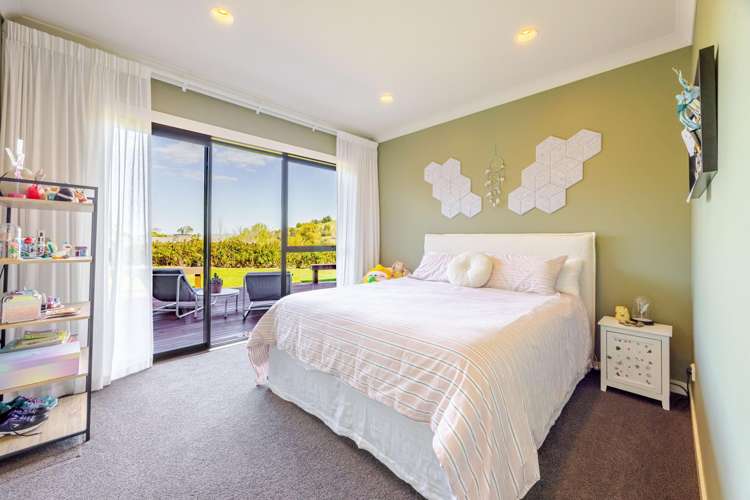18 Lakeview Terrace Taradale_13