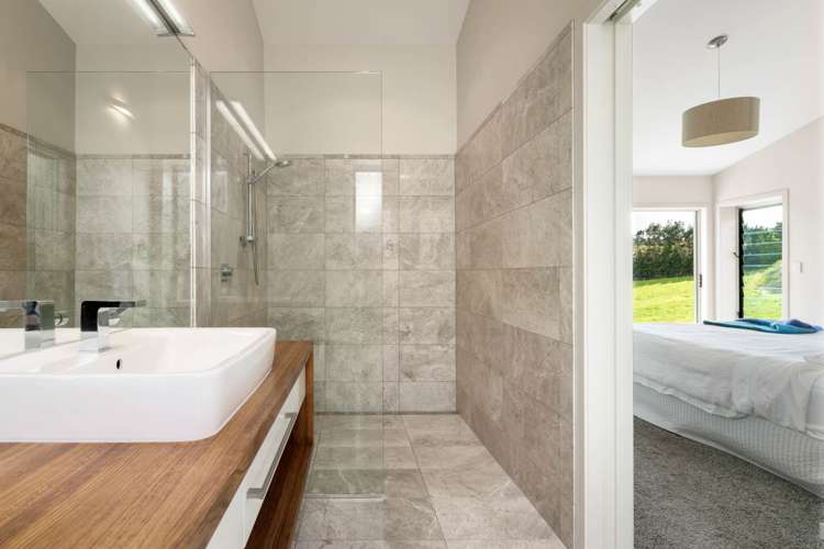 193 Capamagian Drive Athenree_16