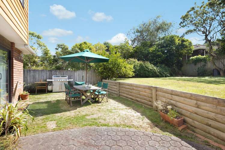 30 Thatcher Crescent Crofton Downs_11