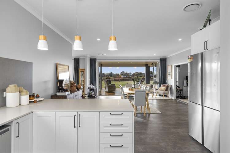 5 Recite Avenue Leamington_8