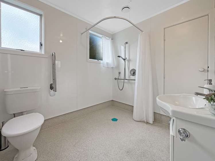 2/58 Miro Street Trentham_11