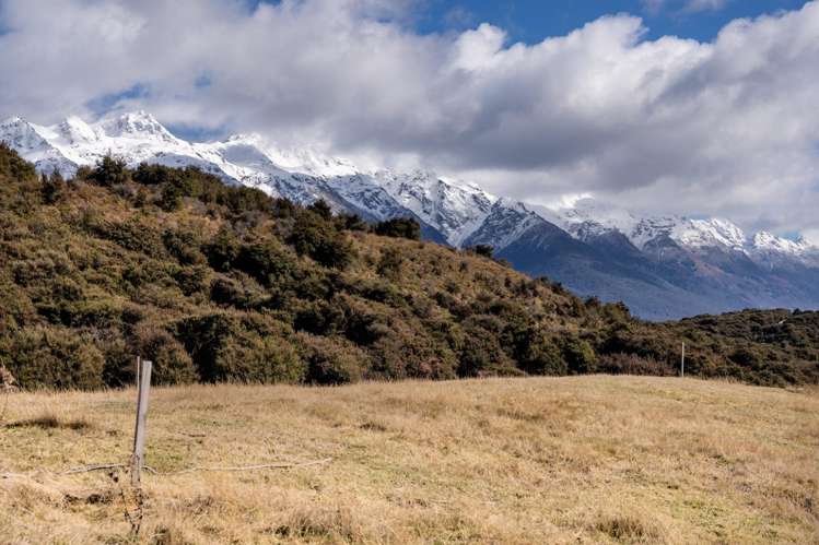 18 Station Valley Road Glenorchy_11