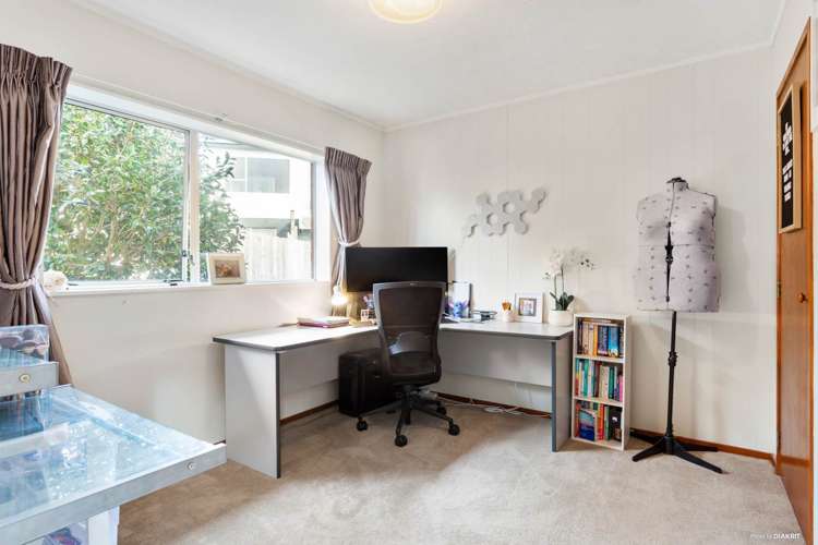 1/12 Finchley Road Torbay_8