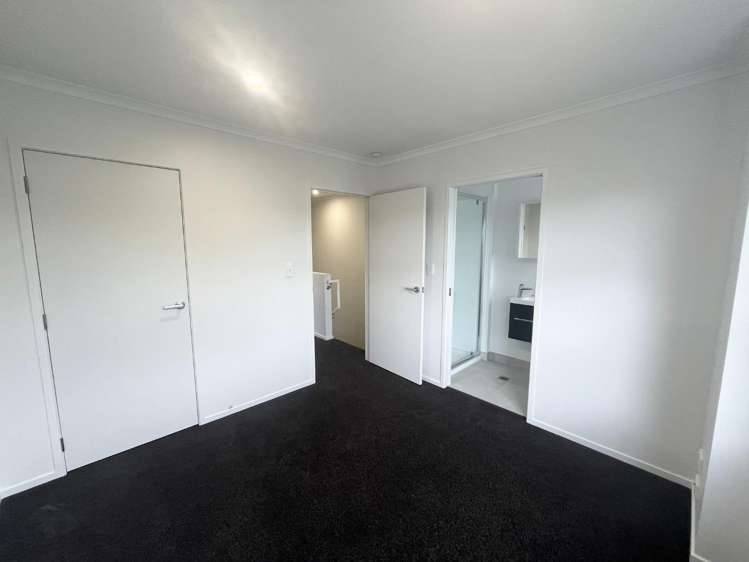2/8 Ngaere Avenue 1053_5