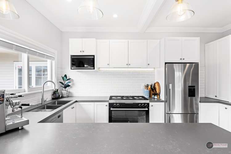 33 Kiwi Street Alicetown_11