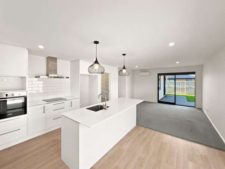 5 Nirmal Way Rolleston_1