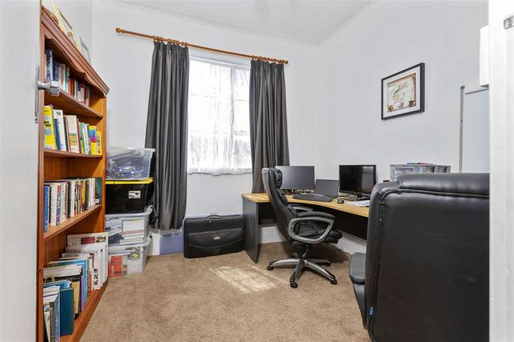 77 Somerset Road Carterton_10