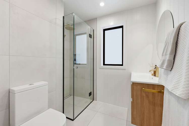 16C Hamurana Place Te Atatu Peninsula_29