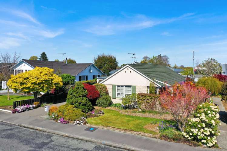 45 Churchill Avenue_0