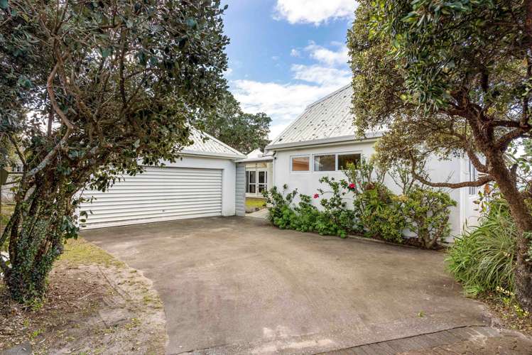 27 Claxton Avenue Pauanui_28