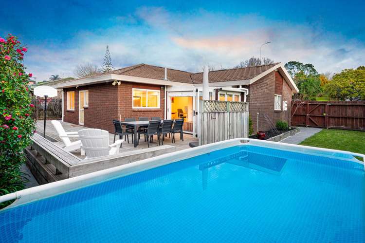 36 Meynell Court Glen Eden_1