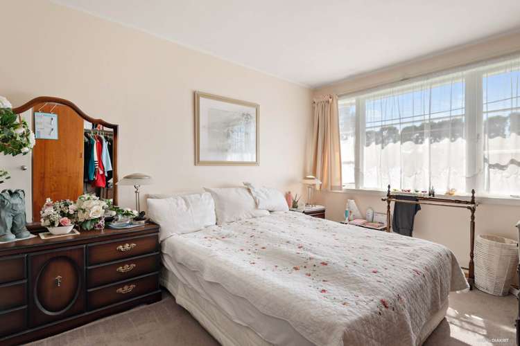 64 Flanshaw Road Te Atatu South_11