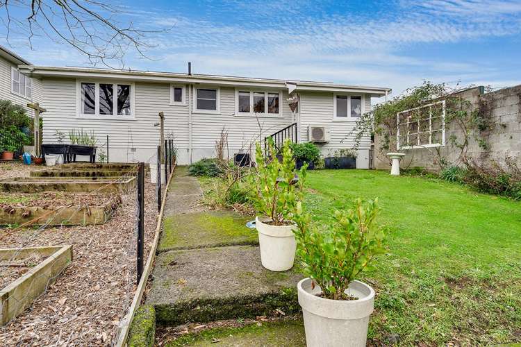121 Russell Road Huntly_16