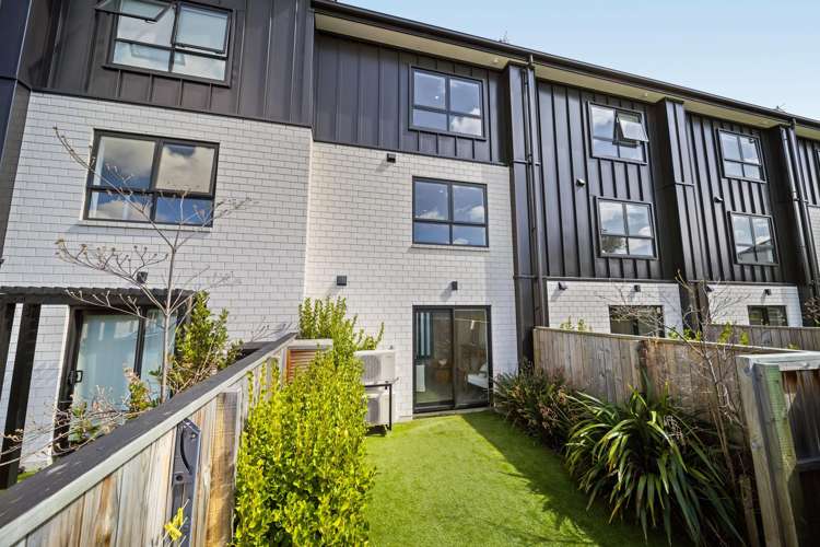 10/131 Merivale Lane Merivale_12