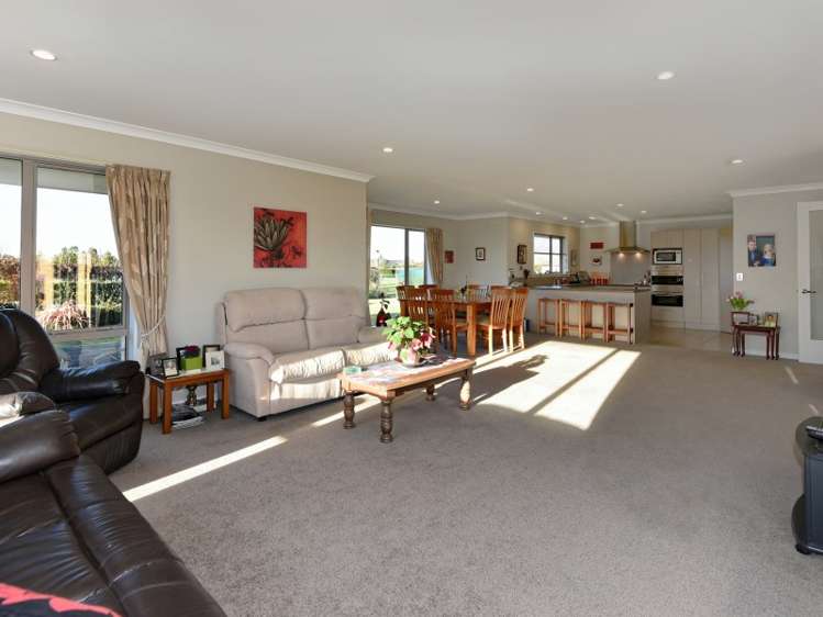 13b Mulholland Drive Darfield_8