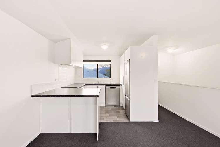 2/23 Austin Street Sydenham_3