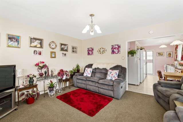 6b De Bloge Place Burwood_3