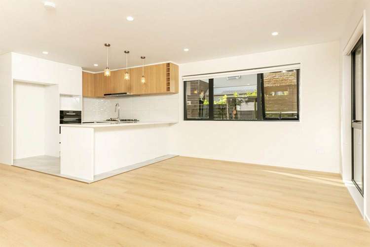 32D Windermere Crescent Blockhouse Bay_2