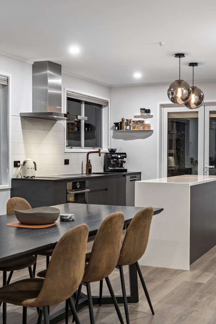 28 Castleton Street Birkdale_6