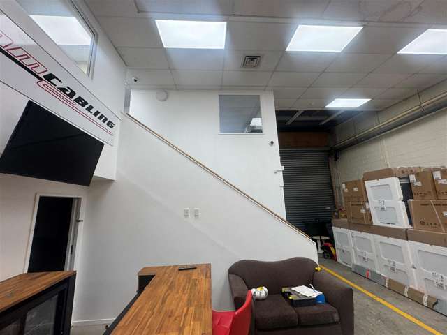 Unit 1, 22 Railway Avenue Alicetown_1
