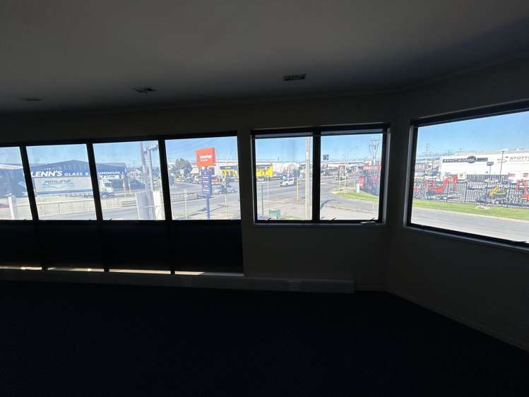 First Floor/42 Hewletts Road Mt Maunganui_6