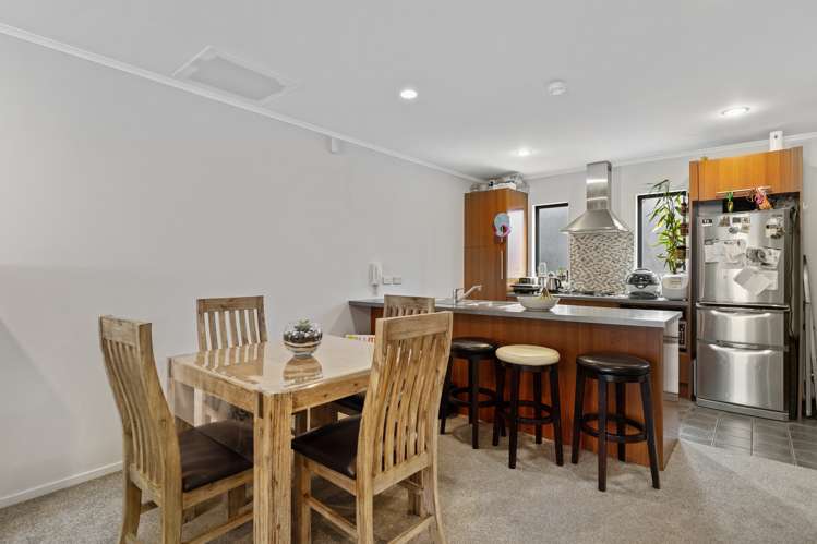 74/42 Holly Street Avondale_5