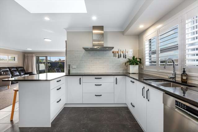 55 Waipunahau Road Waikanae_1