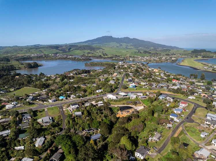 6 Main Road Raglan_23