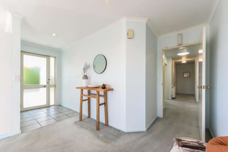 11 Aston Place Richmond_11