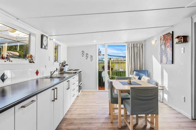 8 Chamberlain Avenue Amberley_2