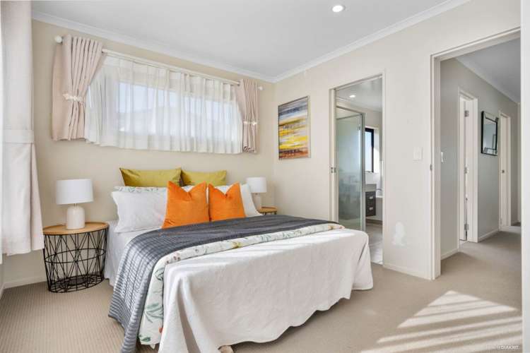 5 Terrasini Drive Flat Bush_8