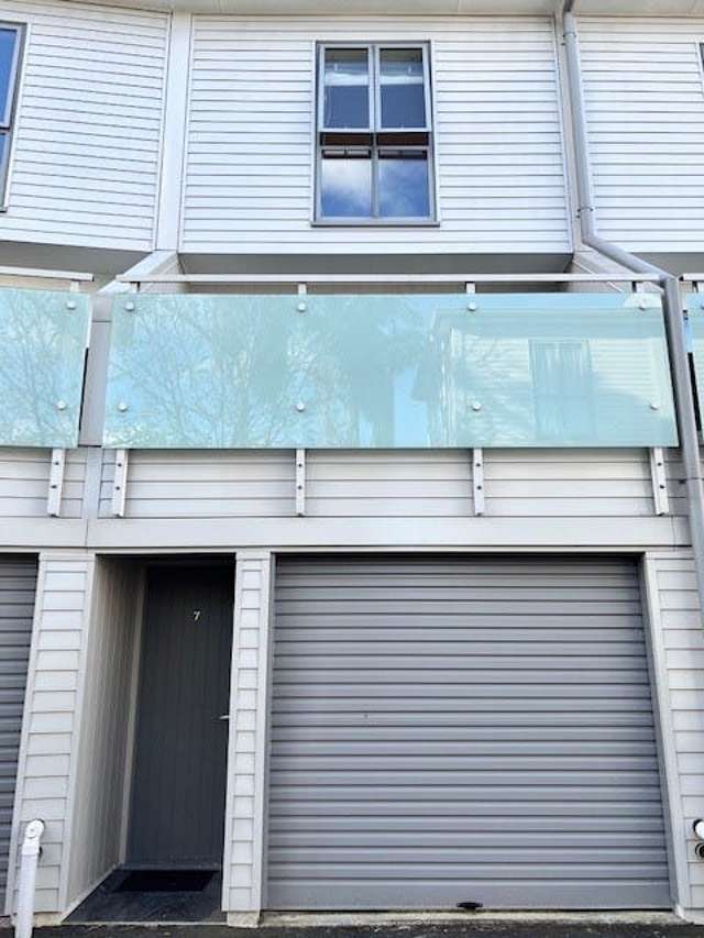 7/29 Rossmay Terrace Mount Eden_1