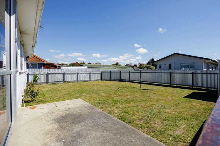 1033 Hood Street Mayfair_8