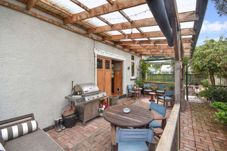 8 Beechworth Street North East Valley_5