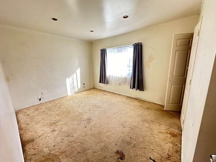 18 Phoenix Place Papatoetoe_13