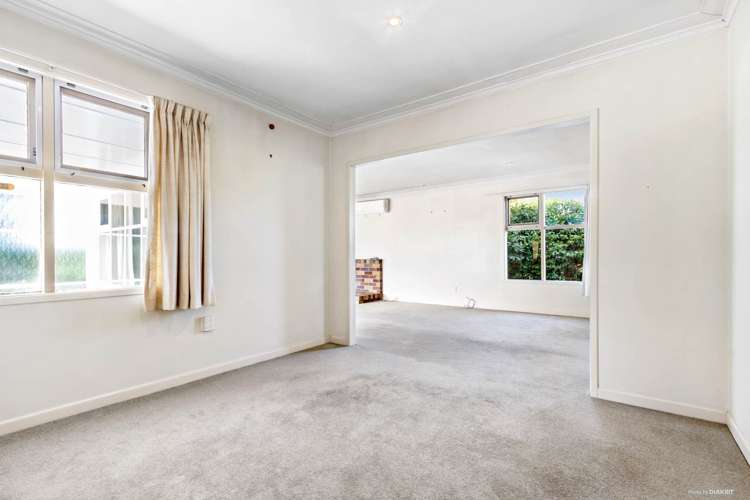 240 Hepburn Road Glendene_13