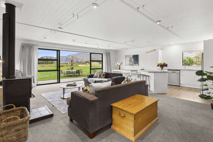 30 Paterson Drive Hawea Flat_5