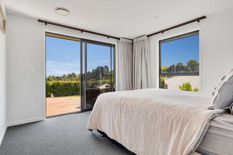 90 Adler Drive Ohauiti_17