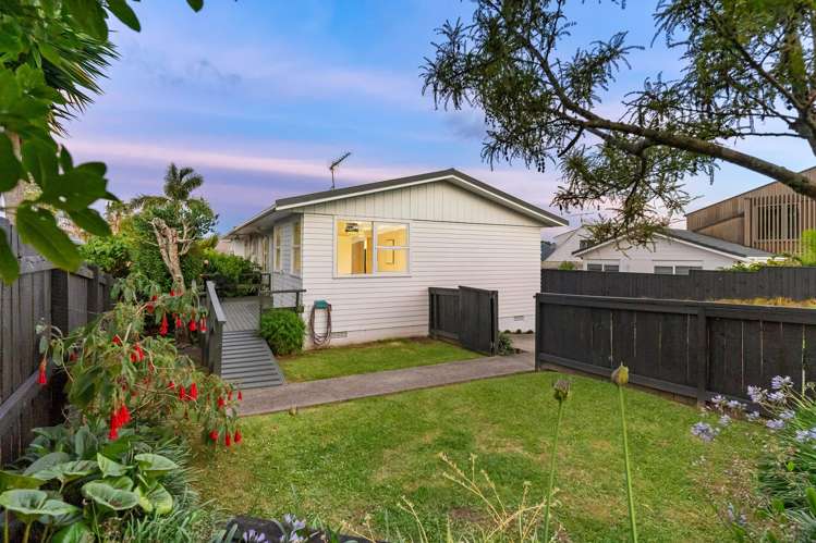 2/25 Margaret Place Milford_12