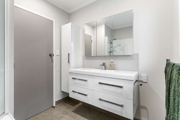 7A Garden Place Mount Eden_8