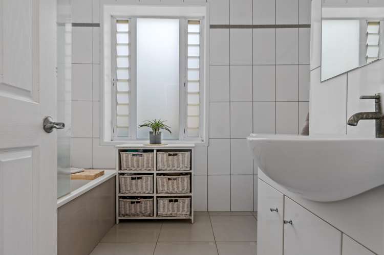 37 Wylie Street Glenholme_14