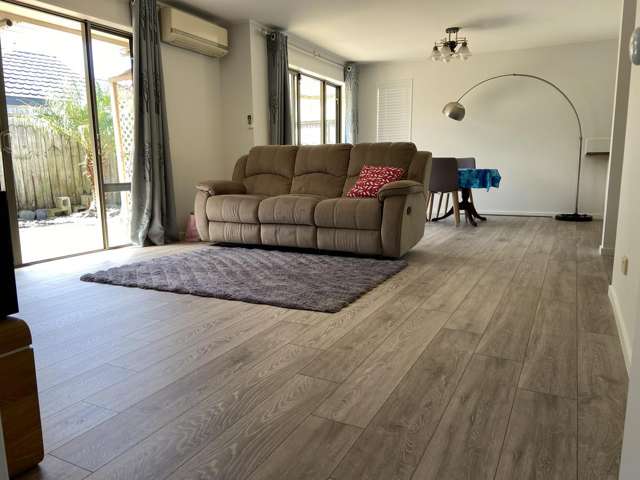 74 Kingdale Road Henderson_2