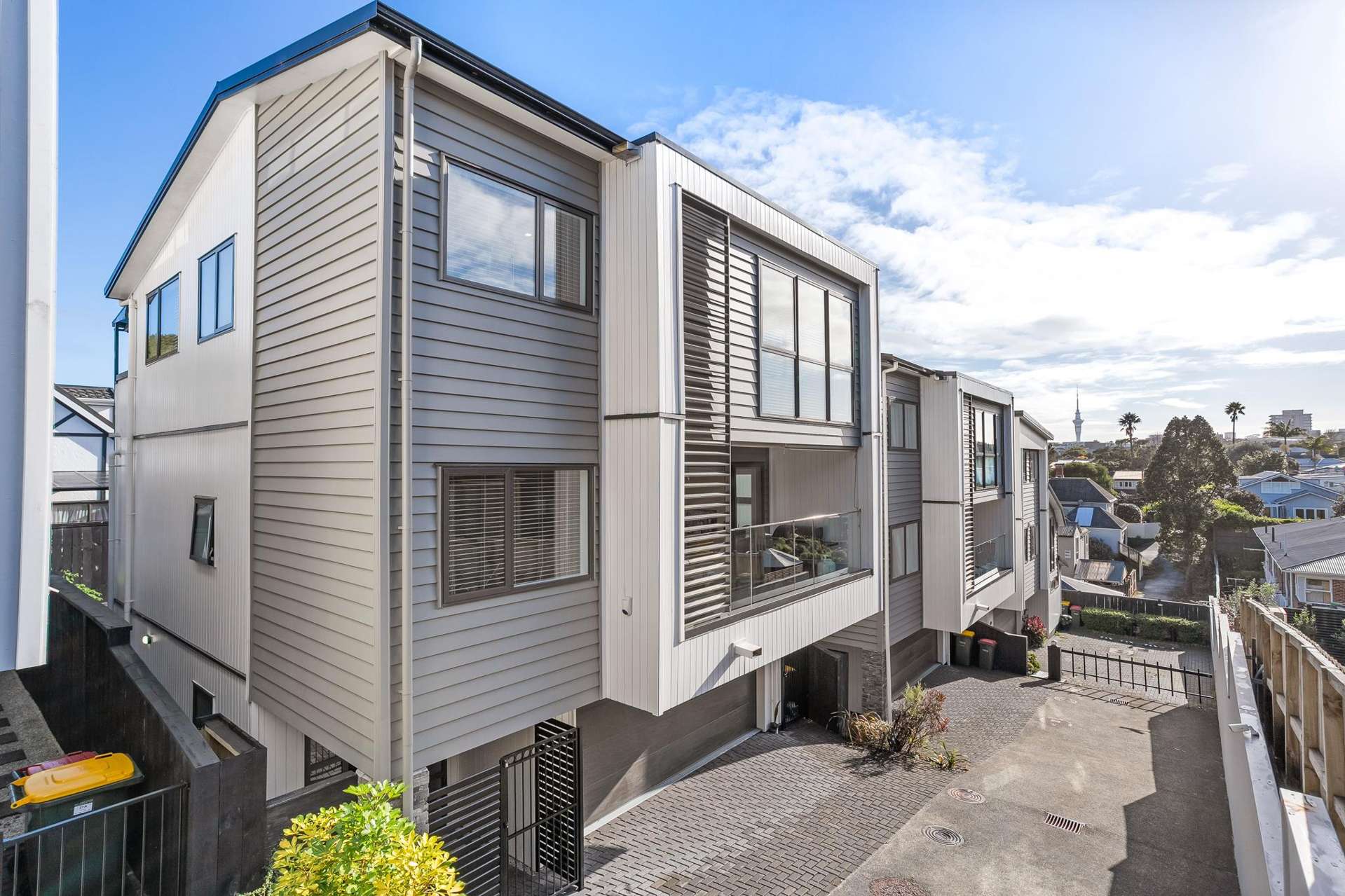 27B View Road Mount Eden_0