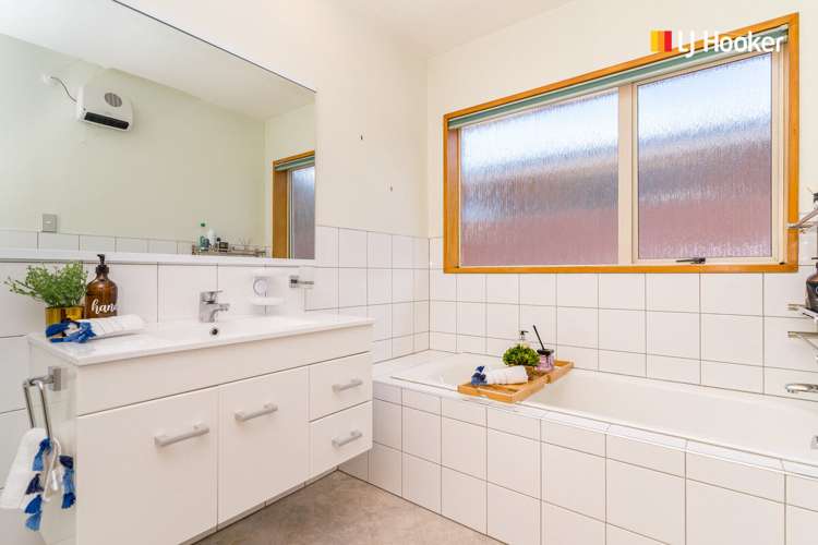 8 Jaffray Drive East Taieri_9