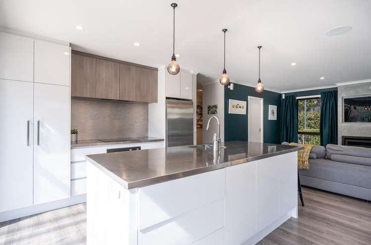 17 Village Lane Stoke_5
