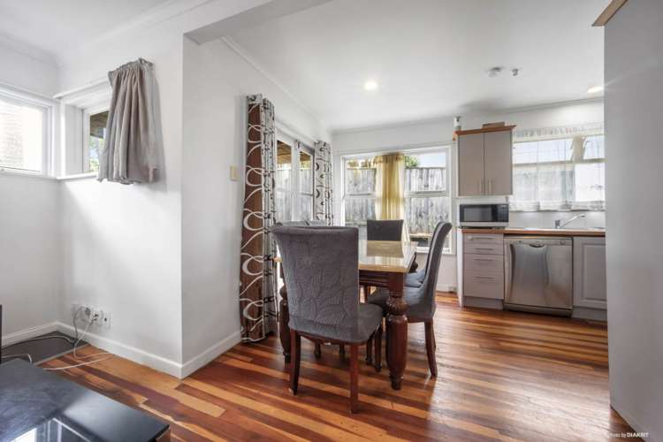 160 Glengarry Road Glen Eden_5